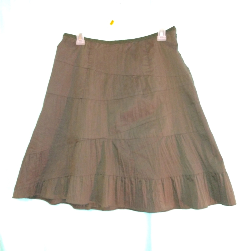 Nic + Zoe army green skirt tiered ruffled 8